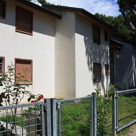 Villaggio Solveig Family Apartments Lido di Jesolo Bagian luar foto