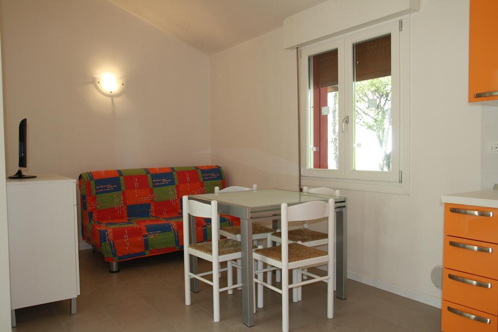 Villaggio Solveig Family Apartments Lido di Jesolo Ruang foto